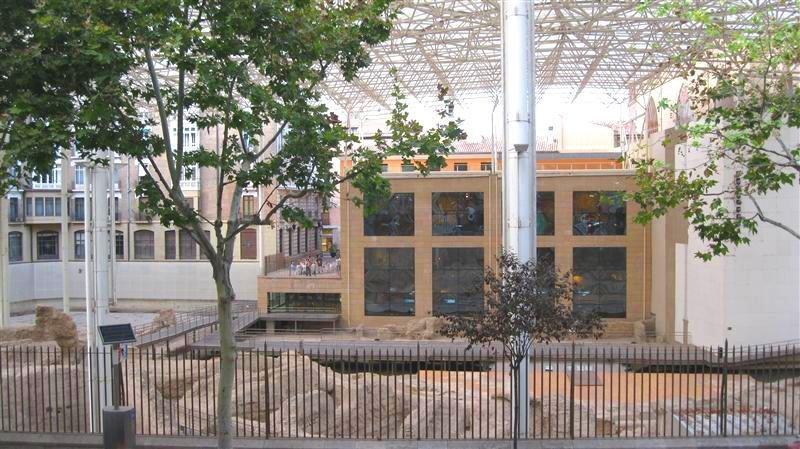 Pension Iglesias Zaragoza Exterior photo